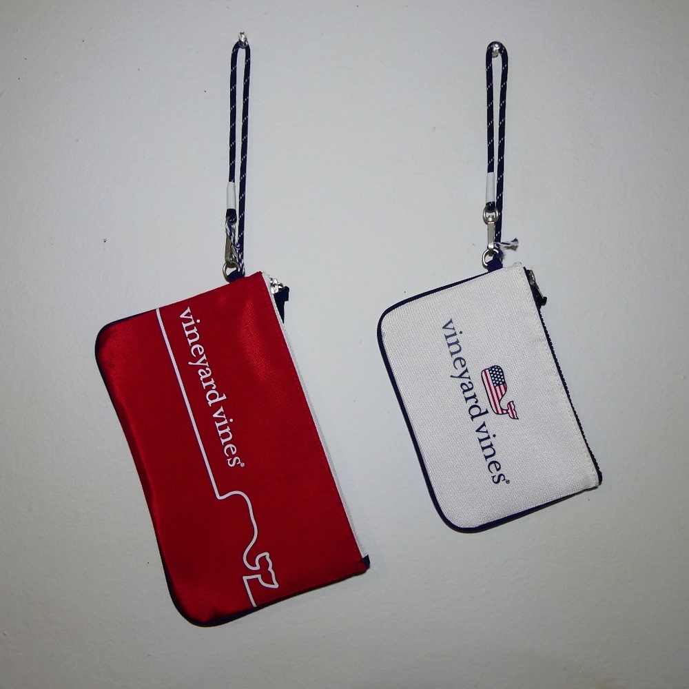 Vineyard Vines Wristlets and Lidded Drinkware Set